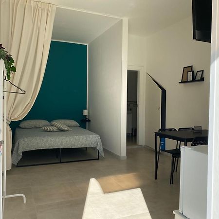 Angelas Apartment 阿尔贝罗贝洛 外观 照片
